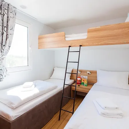 캠프장 Premium Mobile Homes Istria - Lanterna - Luxury Mobilhome *