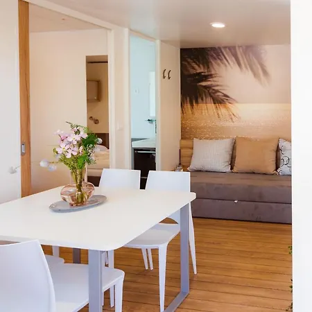 캠프장 Premium Mobile Homes Istria - Lanterna - Luxury Mobilhome 포레치
